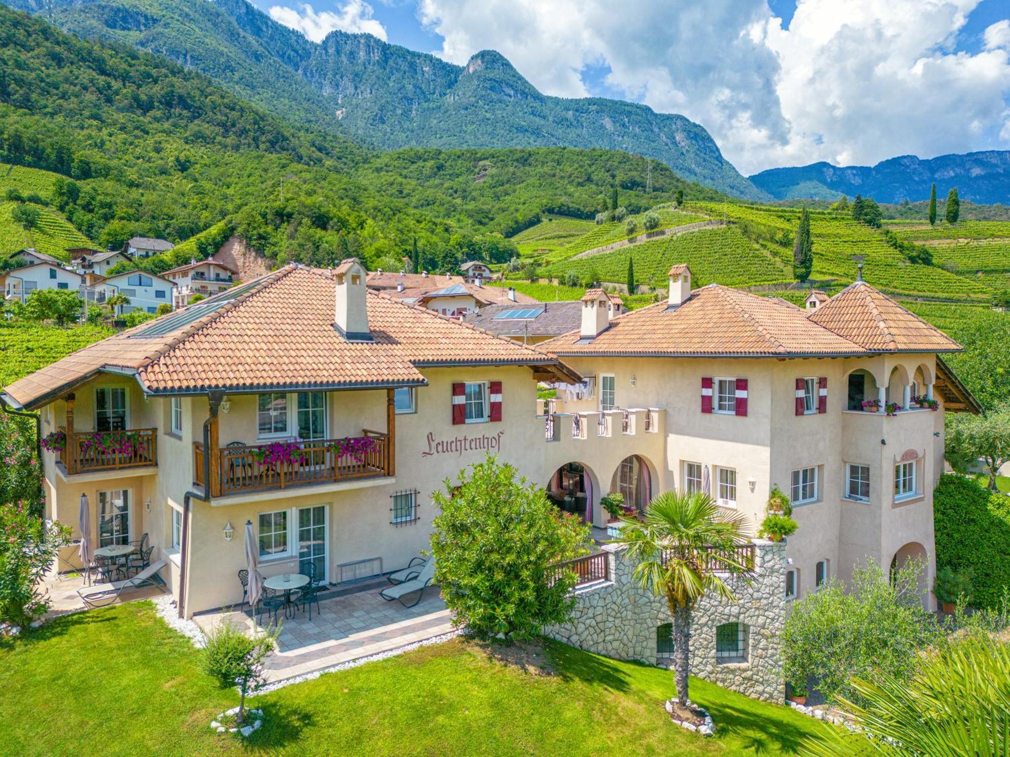 Leuchtenhof Caldaro Exterior photo